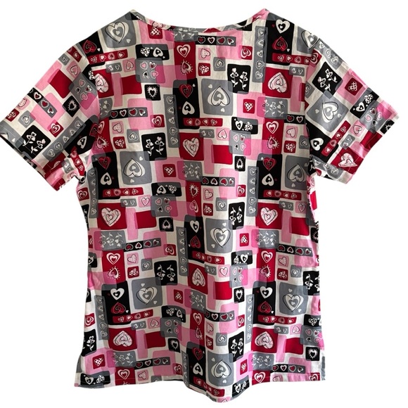 Heart and Card Pattern V-Neck Scrub Top Women’s Size Small - Picture 7 of 10
